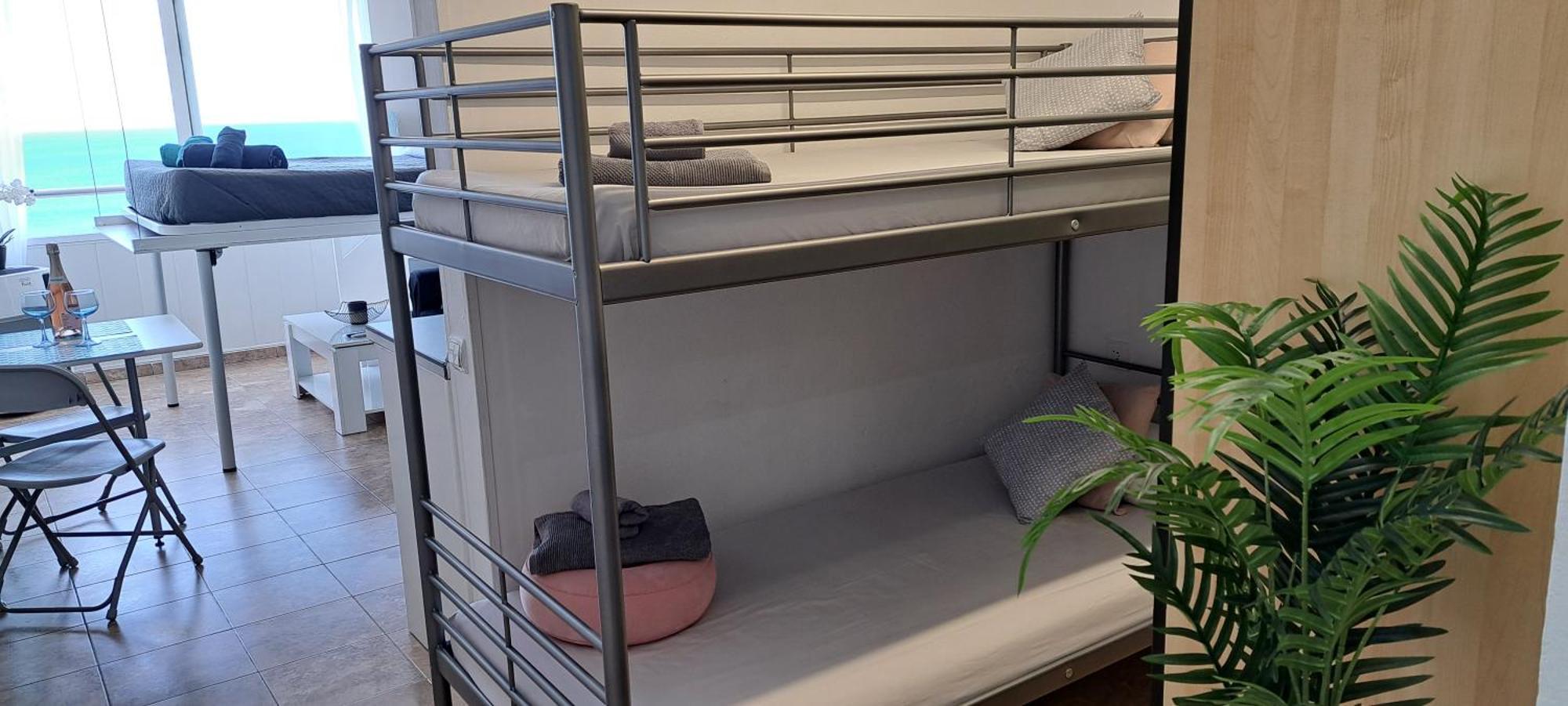 Estudio En Primera Linea De Mar * Empuriabrava